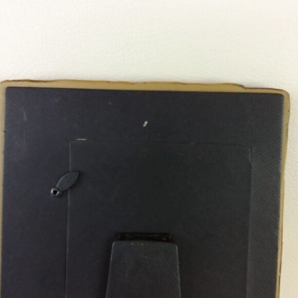 Red Shed 4 x 6 in. Ceramic leather & Jean frame with horses and metal studs - Picture 11 of 12